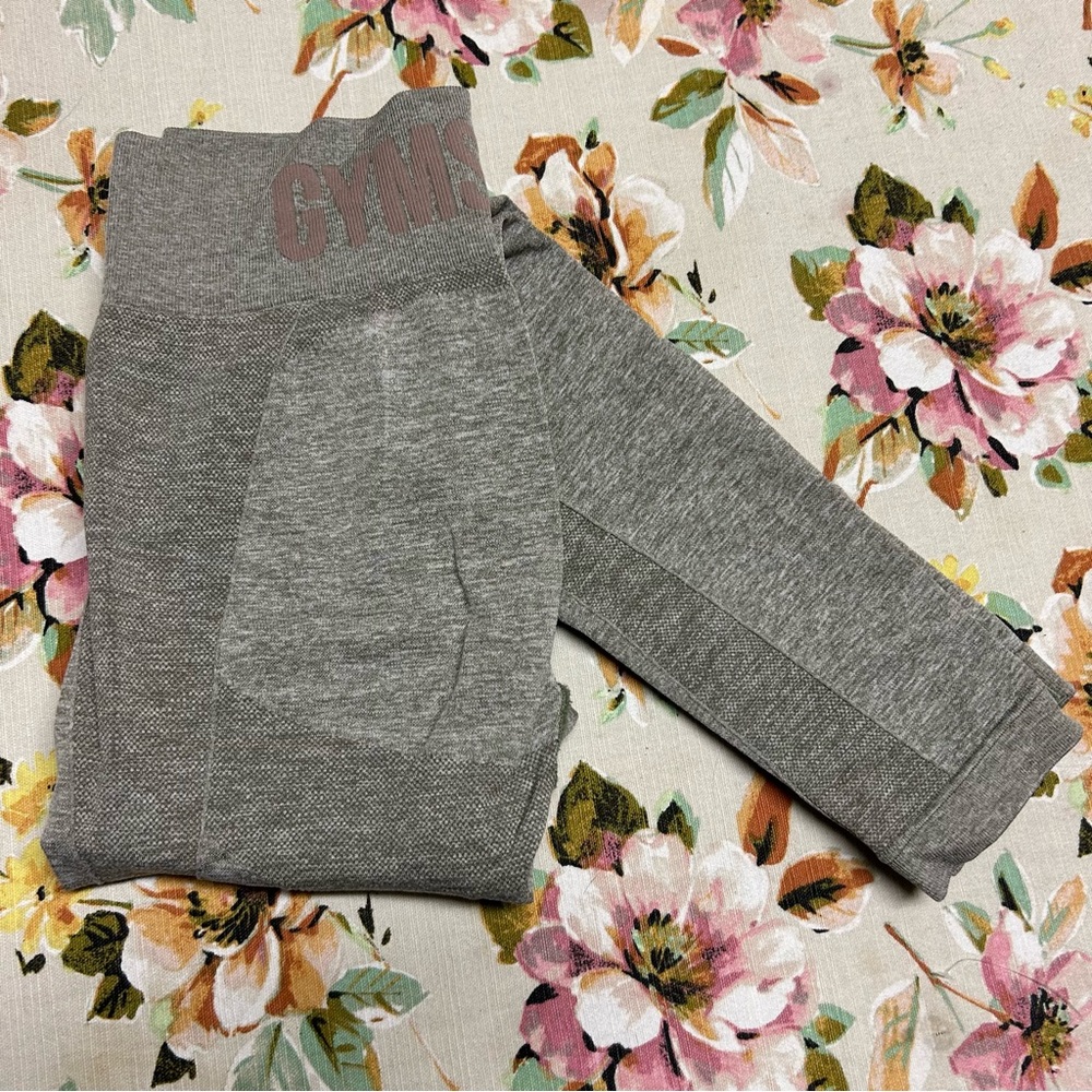 GYMSHARK Great Athletic Leggings Size Small